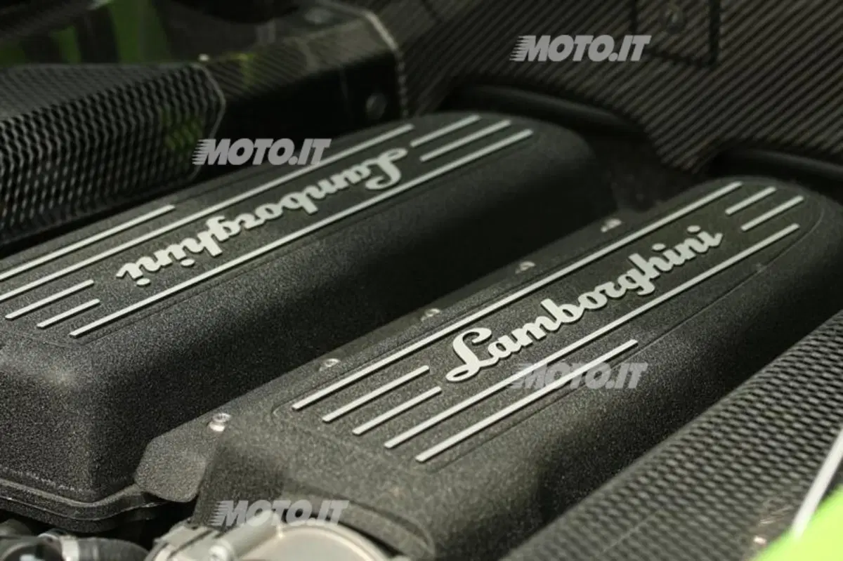 Lamborghini Gallardo LP 570-4 Superleggera (54)