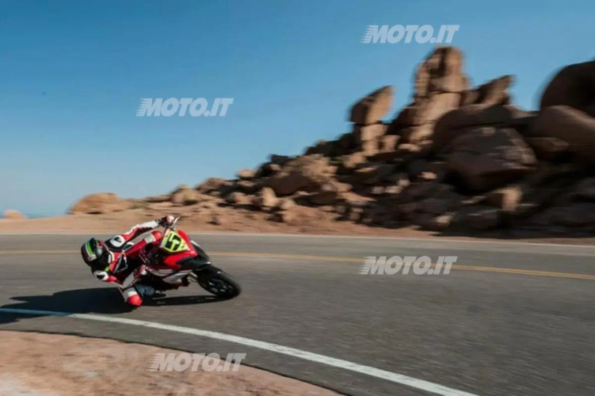 Audi e Ducati insieme alla Pikes Peak 2012 (2)