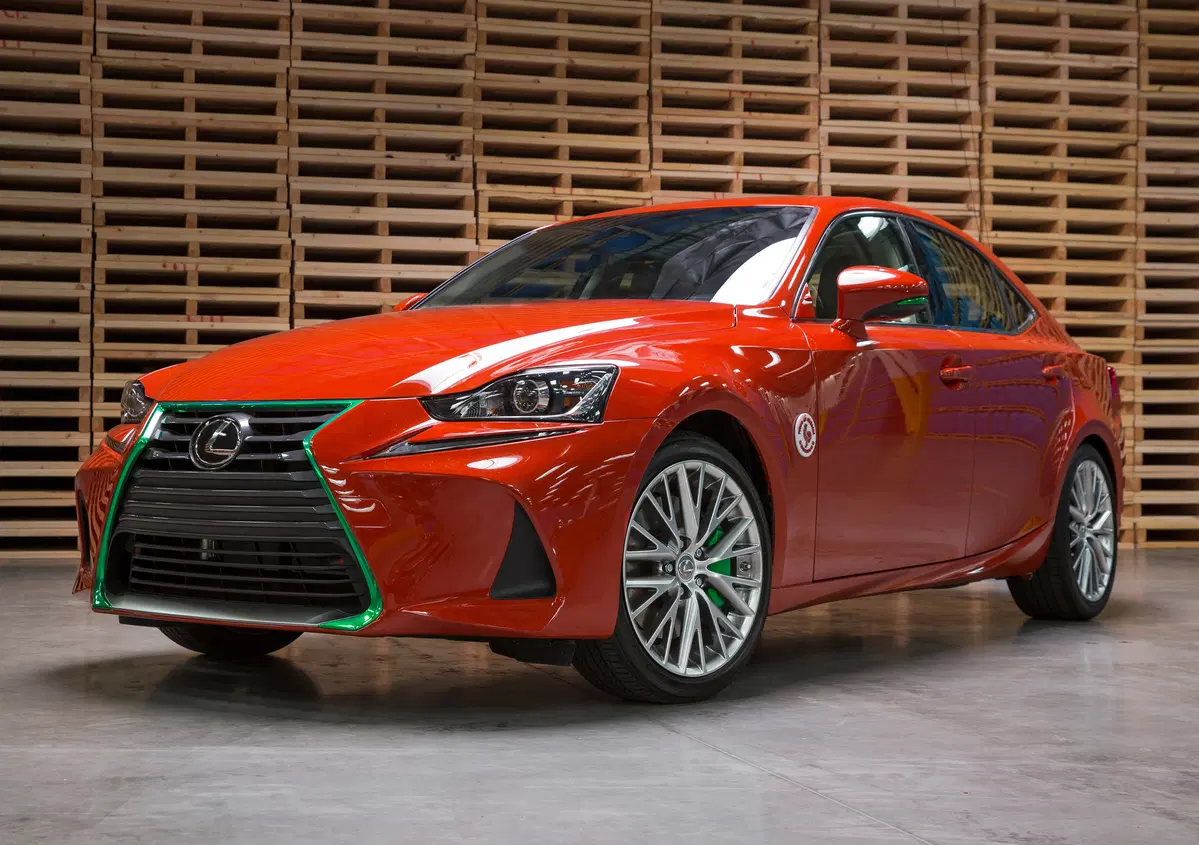 Lexus Sriracha IS: la IS pi&ugrave; "pepata"