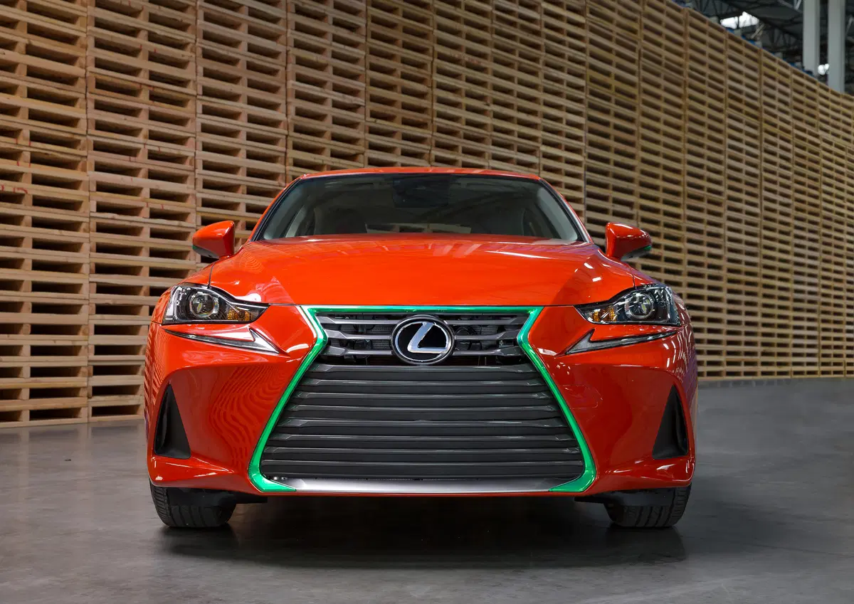 Lexus Sriracha IS: la IS più "pepata"