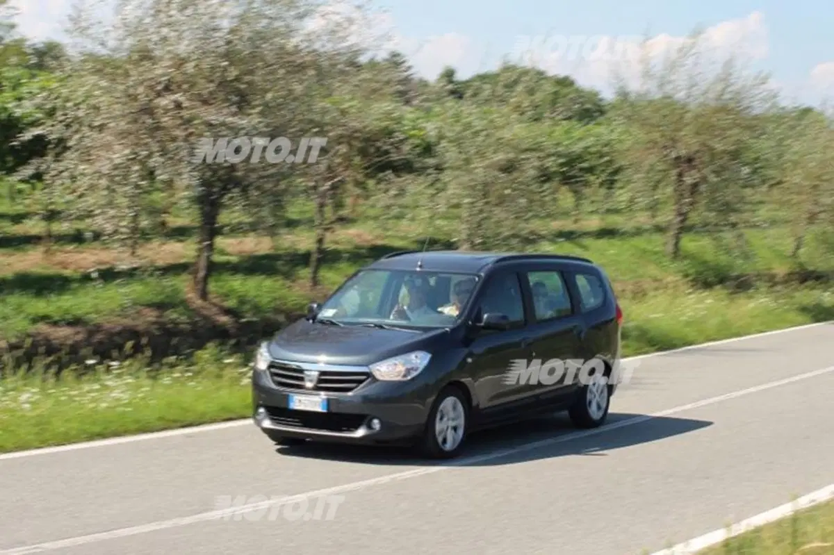 Dacia Lodgy (2)
