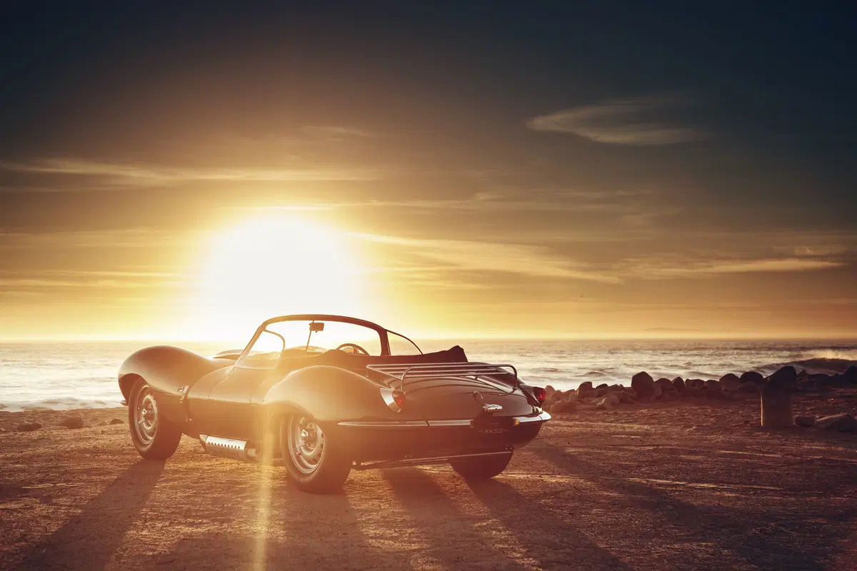 Jaguar XKSS, l'iconica auto del '57 rivive in nove nuovi esemplari (3)