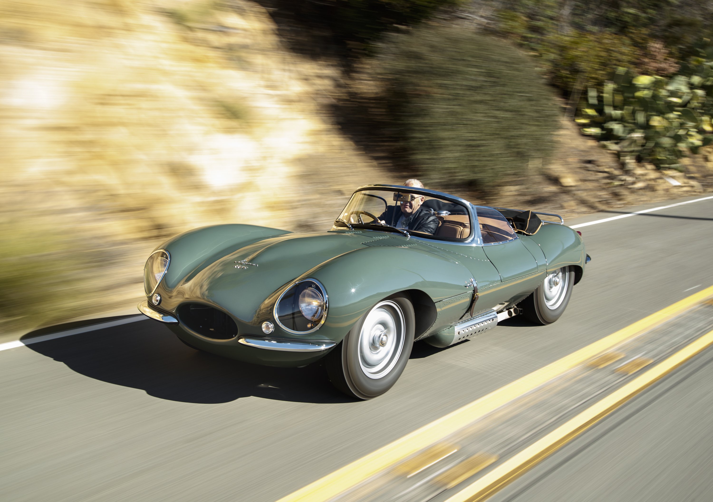 Jaguar XKSS, l&#039;iconica auto del &#039;57 rivive in nove nuovi esemplari