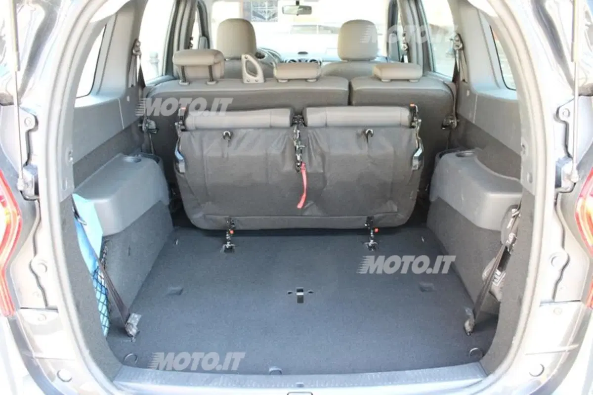 Dacia Lodgy (39)