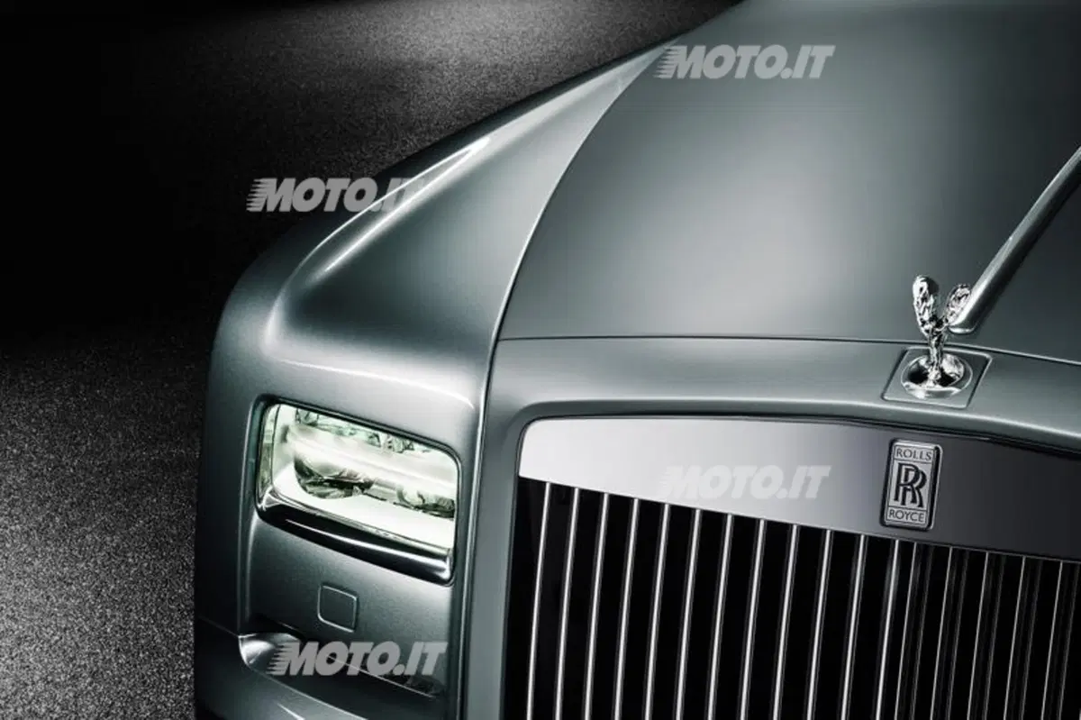 Rolls-Royce Phantom Coupé Aviator Collection (6)