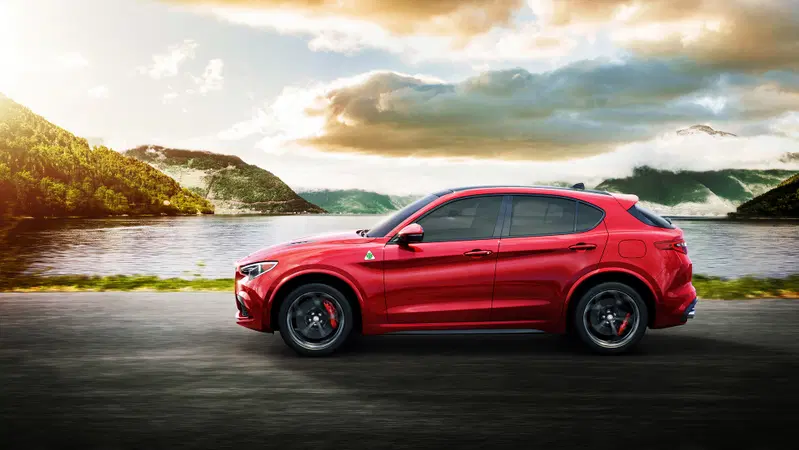 Alfa Romeo Stelvio al Salone di Los Angeles 2016 [Video]