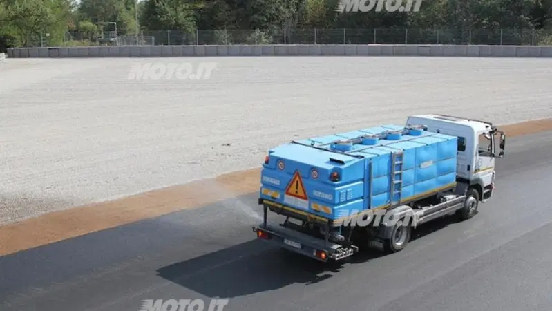 Monza, ecco l'asfalto nuovo