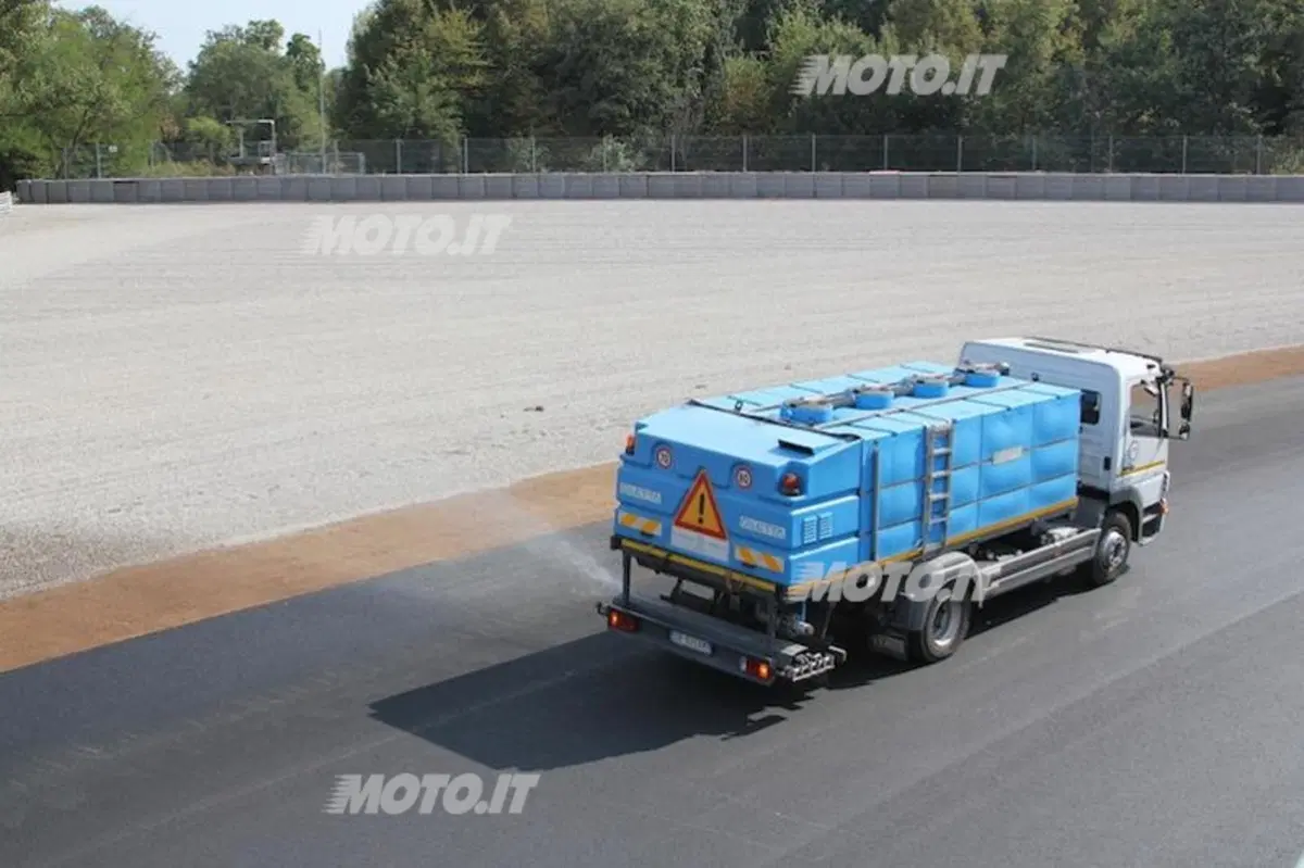 Monza, ecco l'asfalto nuovo