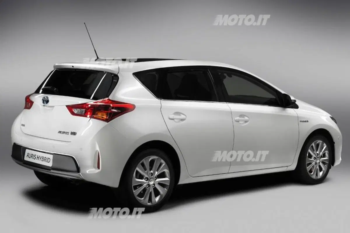 Toyota Auris: ecco la nuova generazione (2)
