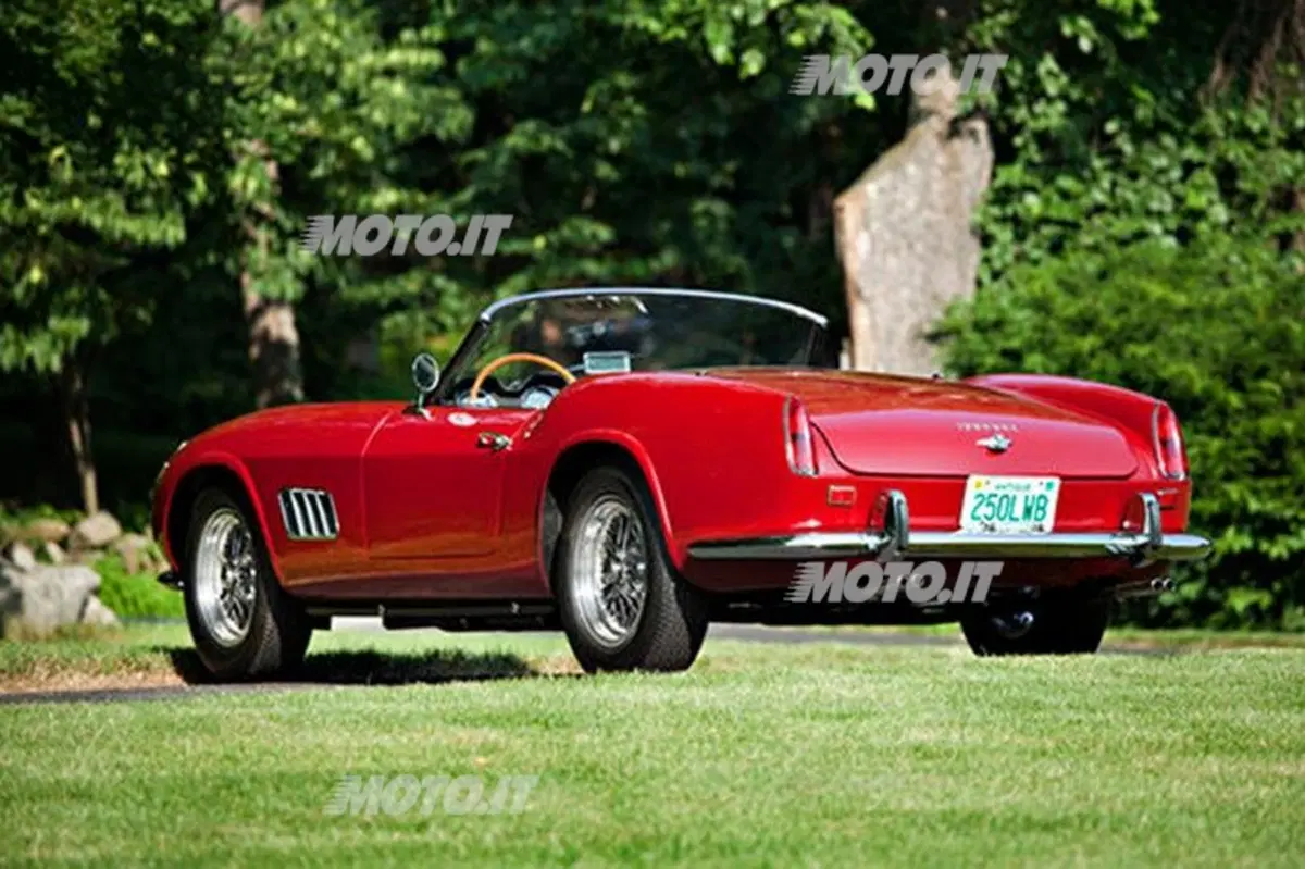 Ferrari California 250 LWB Spider: venduta a 11 milioni di dollari (2)