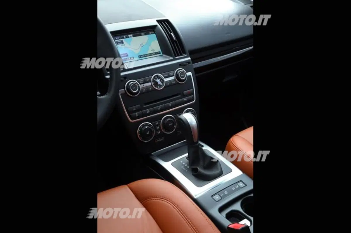 Land Rover Freelander 2 M.Y. 2013 (18)