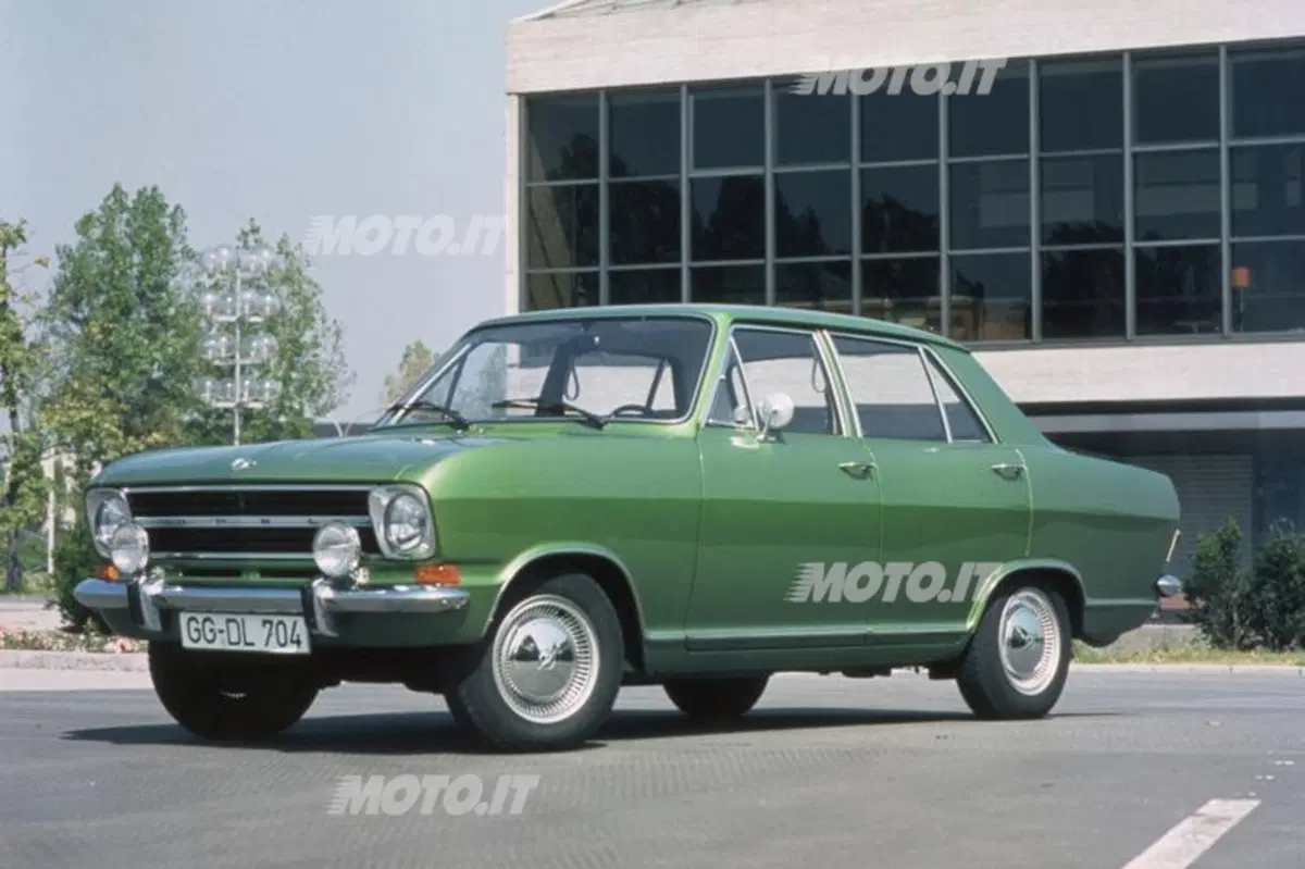 Opel: 50 anni di berline a tre volumi (5)