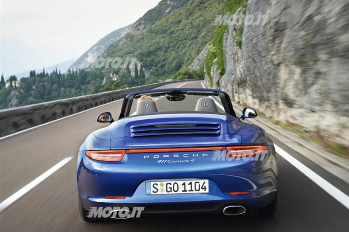 Porsche 911 Carrera 4 e Carrera 4S (6)
