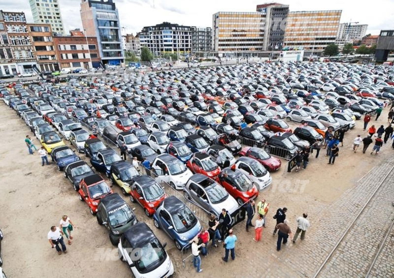 Record ad Anversa: la smart parade pi&ugrave; lunga del mondo