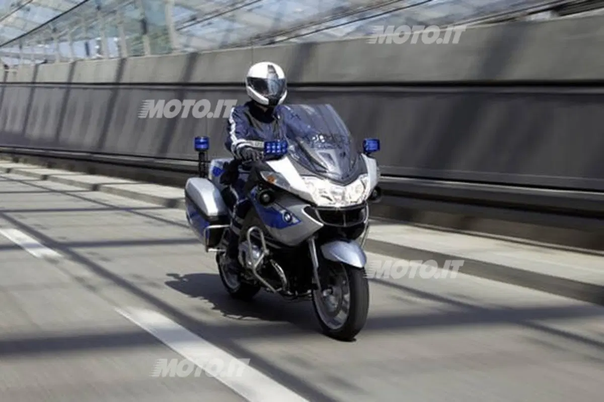 BMW: nuove auto e moto per Polizia e VIP (3)