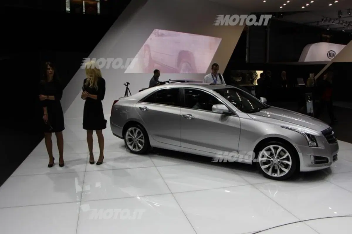 Cadillac al Salone di Parigi 2012 (8)