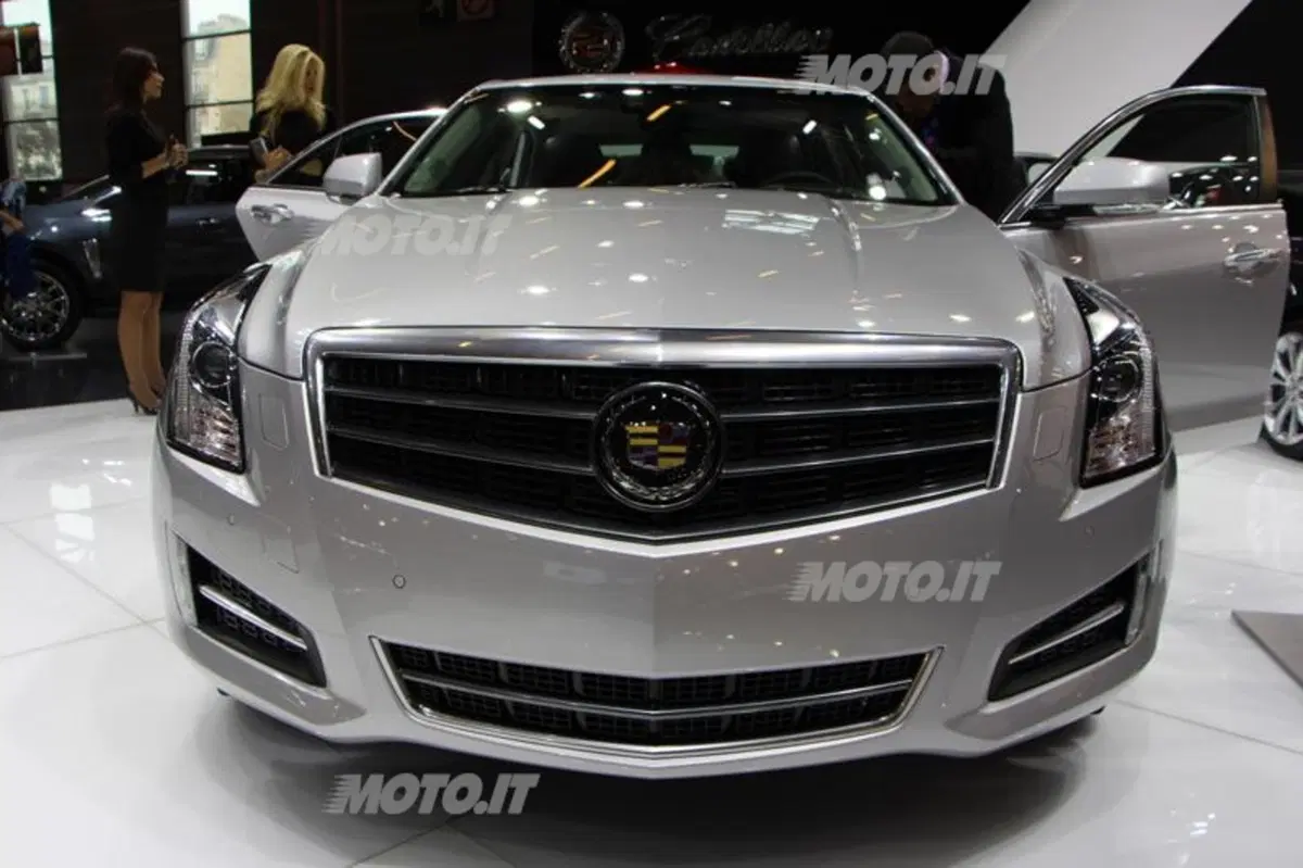 Cadillac al Salone di Parigi 2012 (13)
