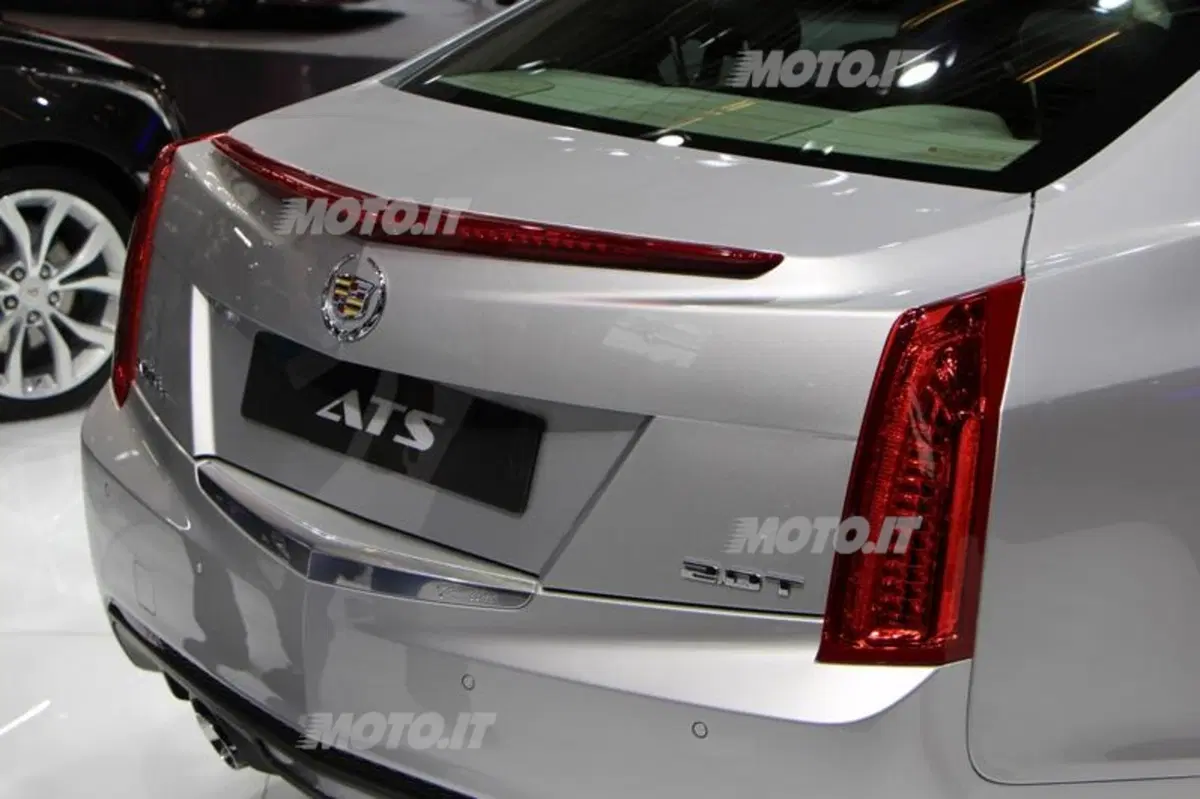 Cadillac al Salone di Parigi 2012 (16)