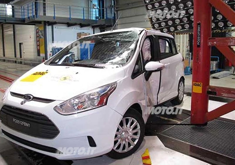 Ford B-Max: 5 stelle Euro NCAP