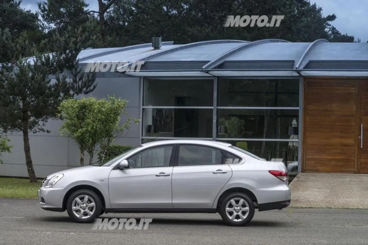 Nuova Nissan Almera: svelata a Mosca (5)