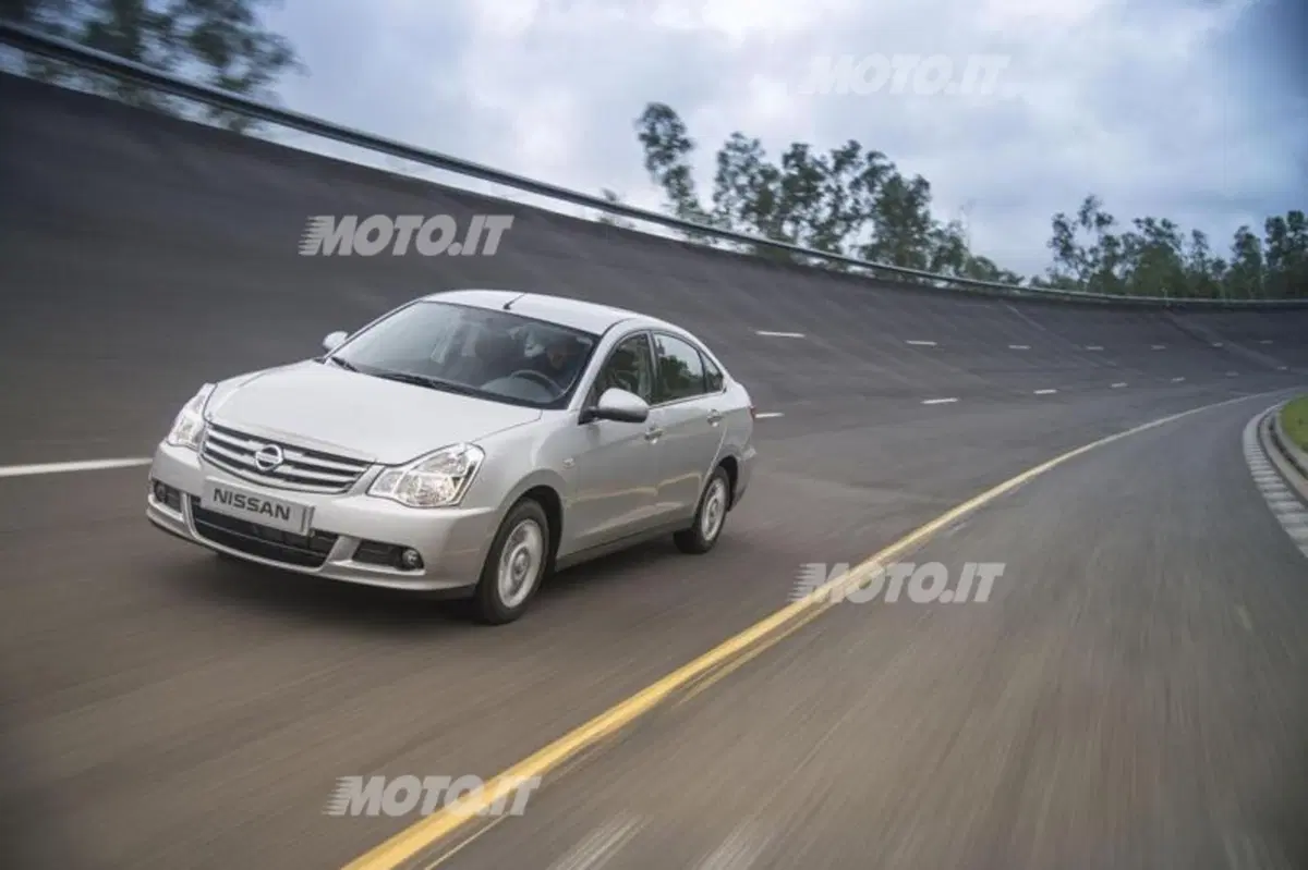 Nuova Nissan Almera: svelata a Mosca (7)