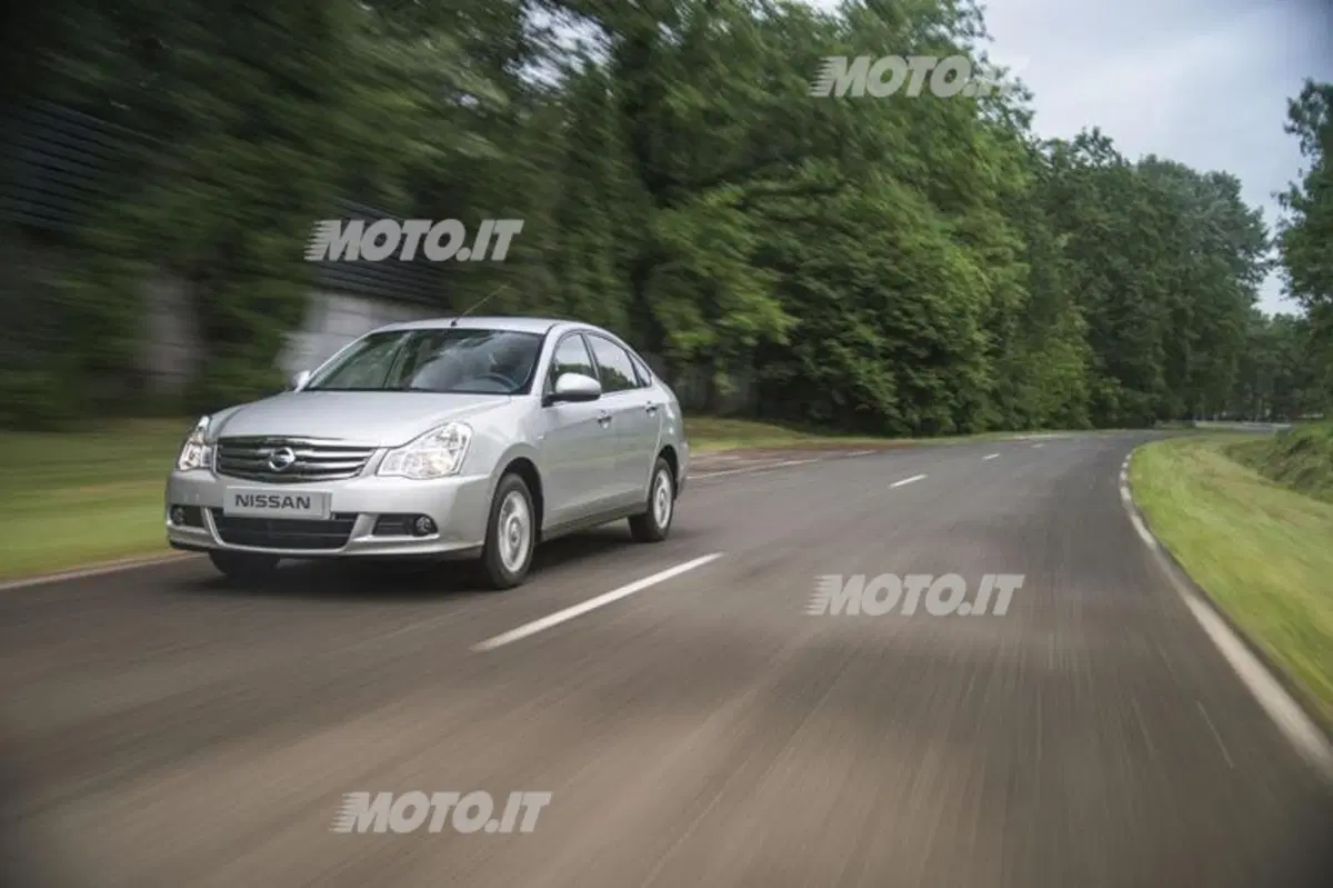 Nuova Nissan Almera: svelata a Mosca (11)