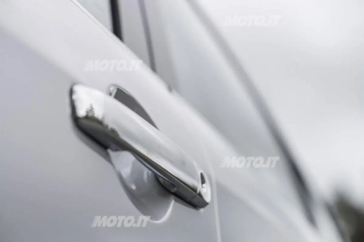 Nuova Nissan Almera: svelata a Mosca (17)