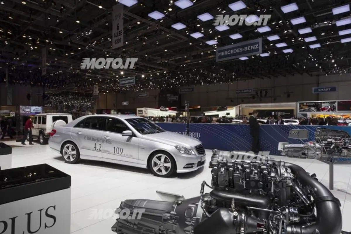 Mercedes-Benz Classe E BlueTEC HYBRID: ottiene la classe energetica A+ (7)