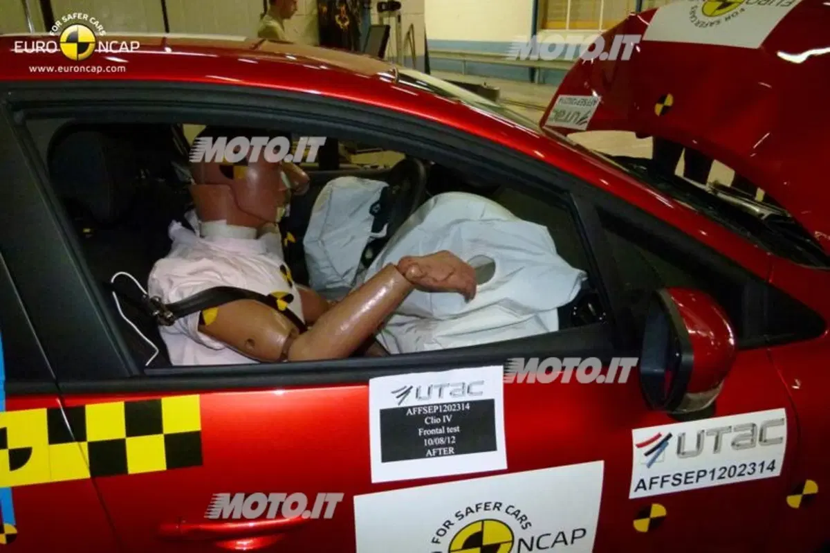 Renault Clio: 5 stelle Euro NCAP (3)
