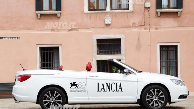 Lancia Flavia Red Carpet by Poltrona Frau