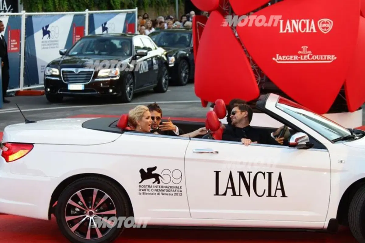 Lancia Flavia Red Carpet by Poltrona Frau (7)