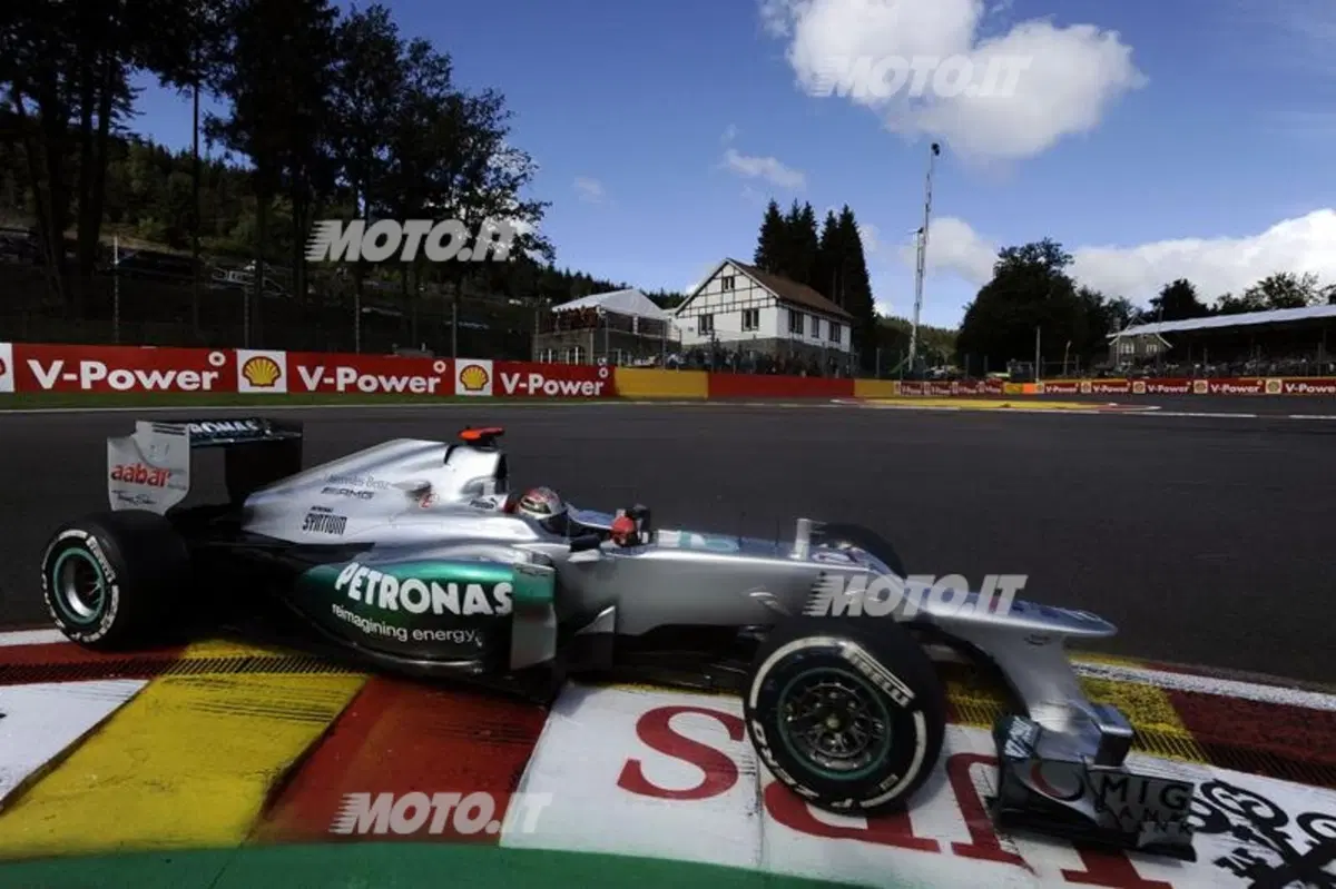 Button vince il GP del Belgio a Spa (24)