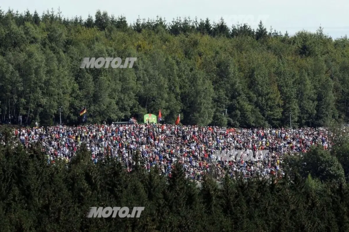 Button vince il GP del Belgio a Spa (37)