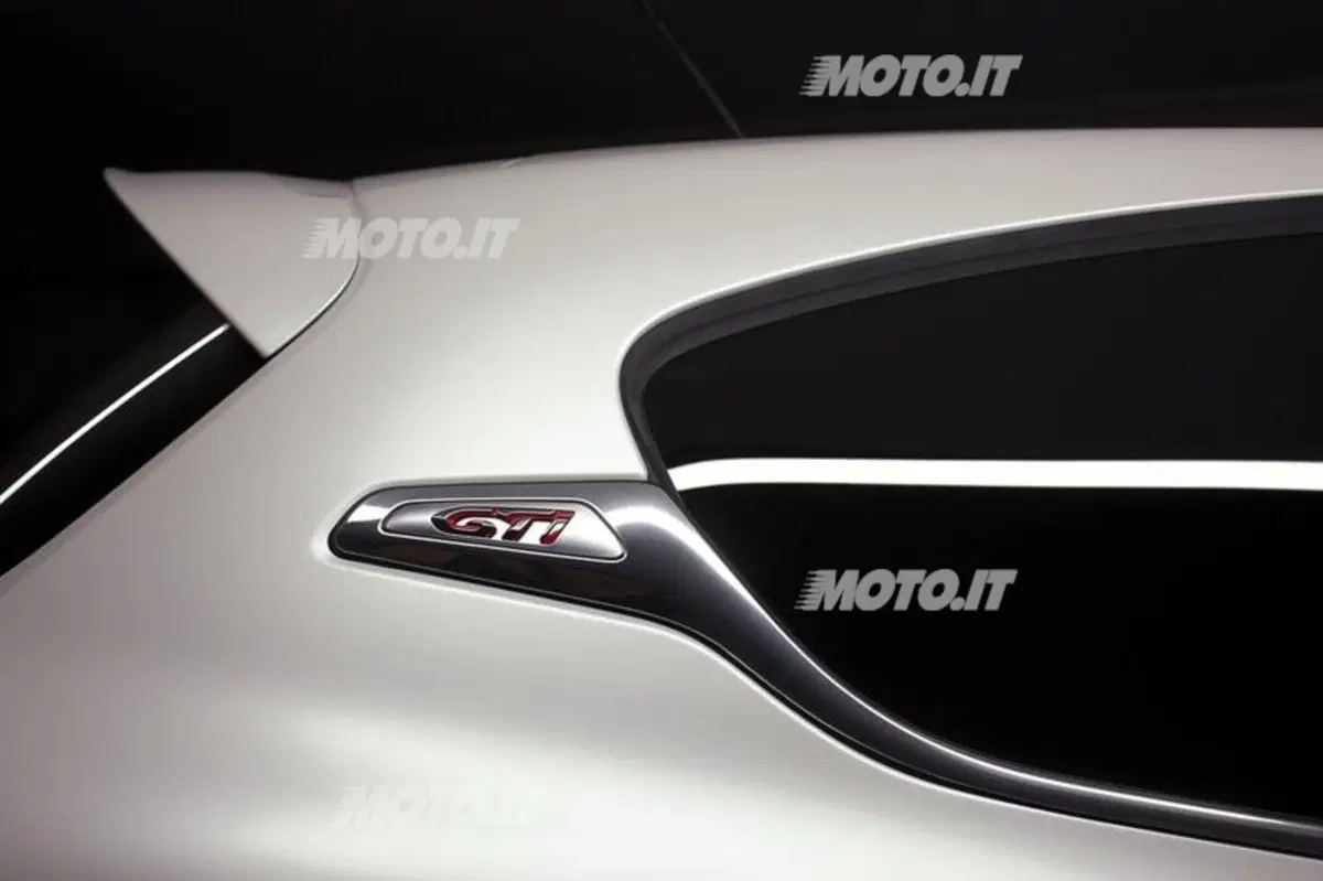 Peugeot 208 GTi (10)