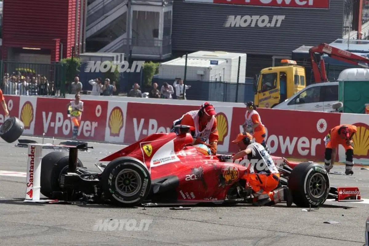 GP Spa 2012: la fotosequenza dell’incidente (9)