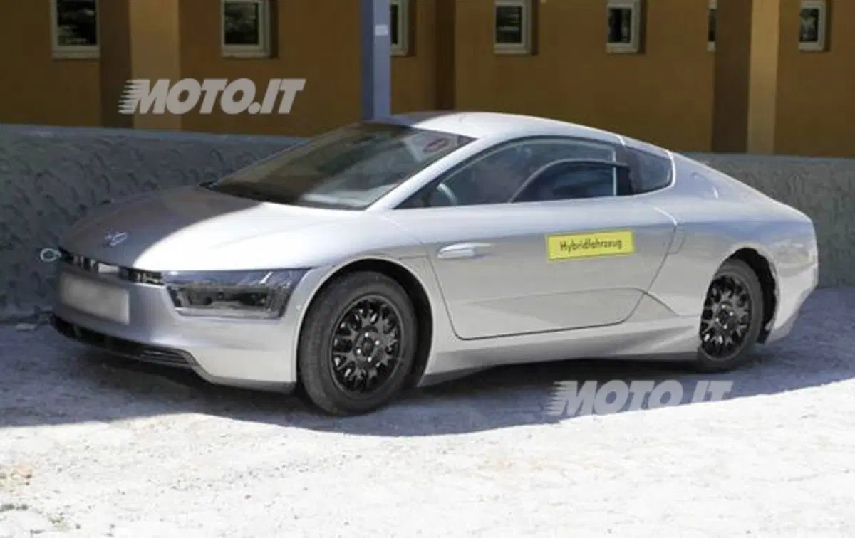 Volkswagen XL1: l'auto da 1 l/100 km (2)