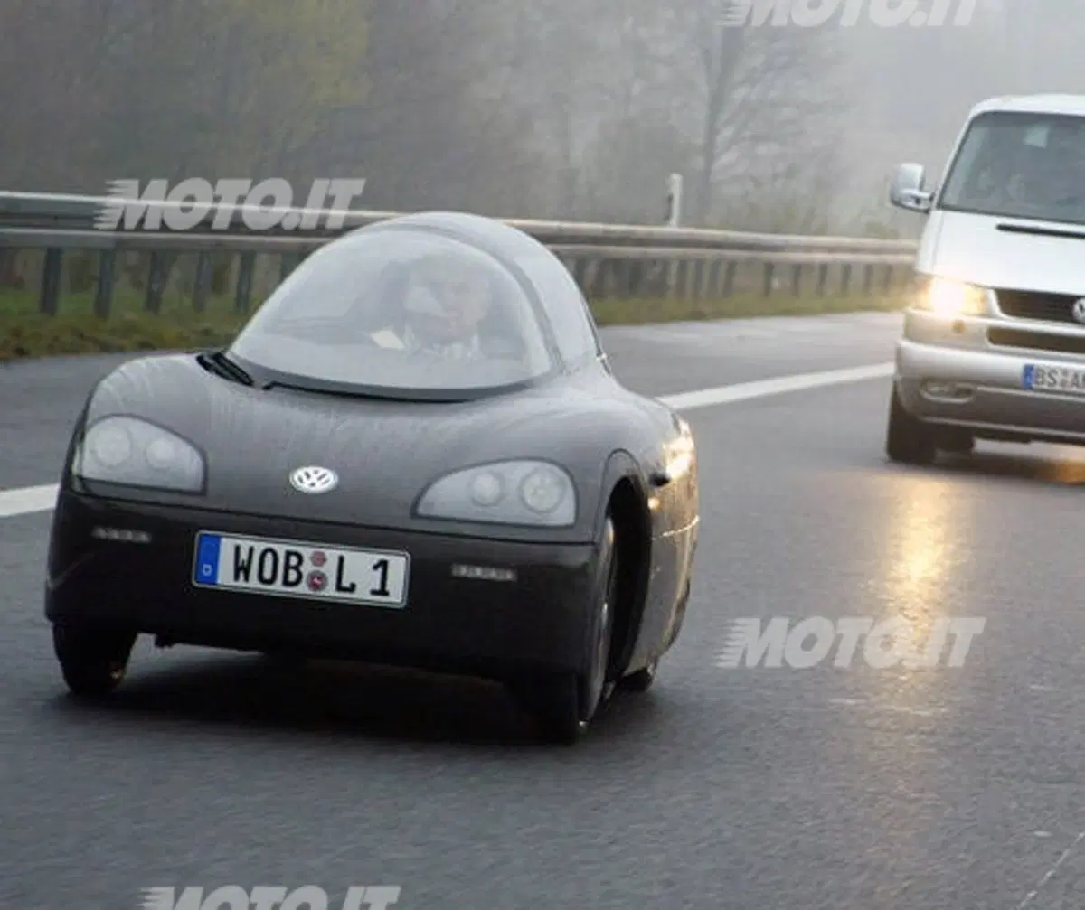 Volkswagen XL1: l'auto da 1 l/100 km (4)