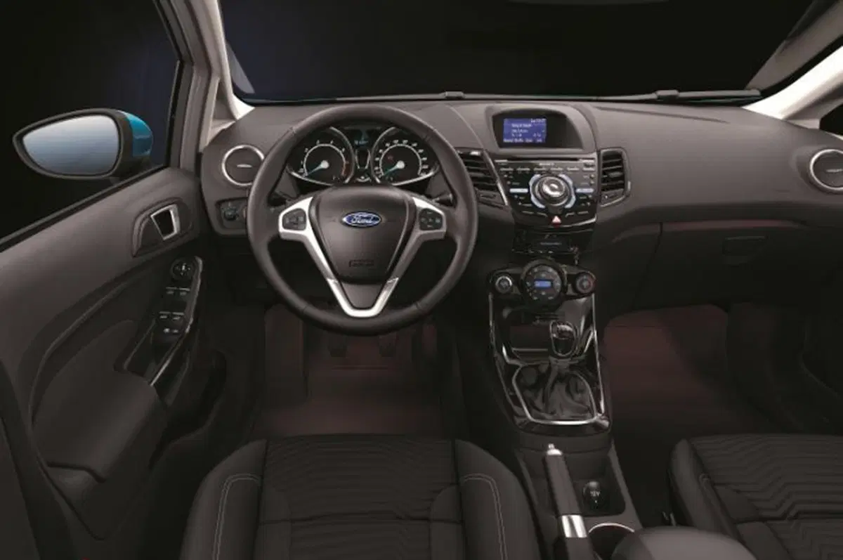 Ford Fiesta restyling (10)