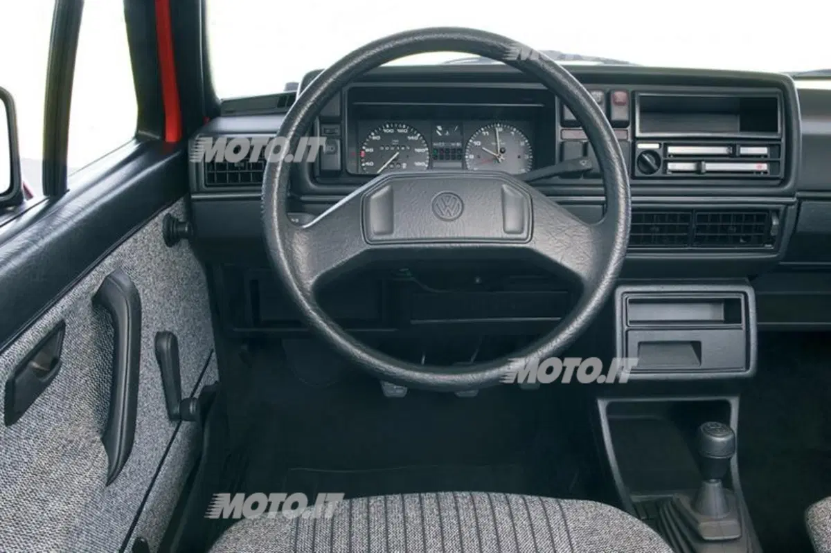 Volkswagen Golf: festeggia 40 anni la best seller di Wolfsburg (6)