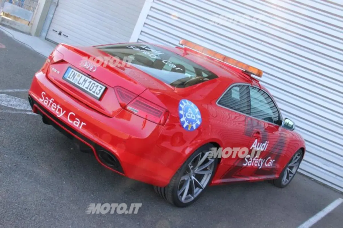 Audi RS5: la Safety car della 24 Heurs Moto a Le Mans (2)