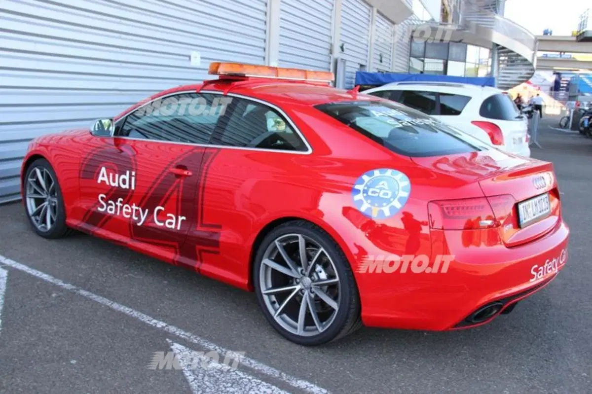 Audi RS5: la Safety car della 24 Heurs Moto a Le Mans (4)