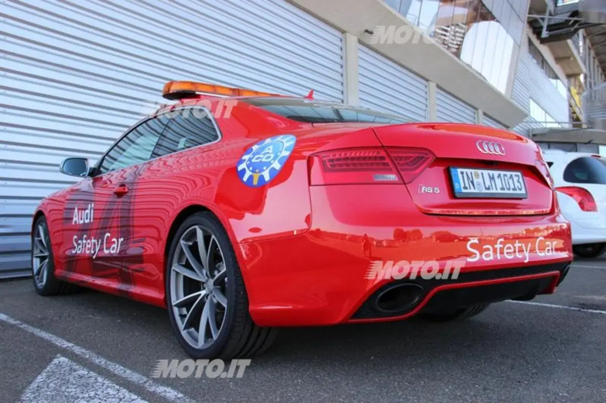 Audi RS5: la Safety car della 24 Heurs Moto a Le Mans (8)