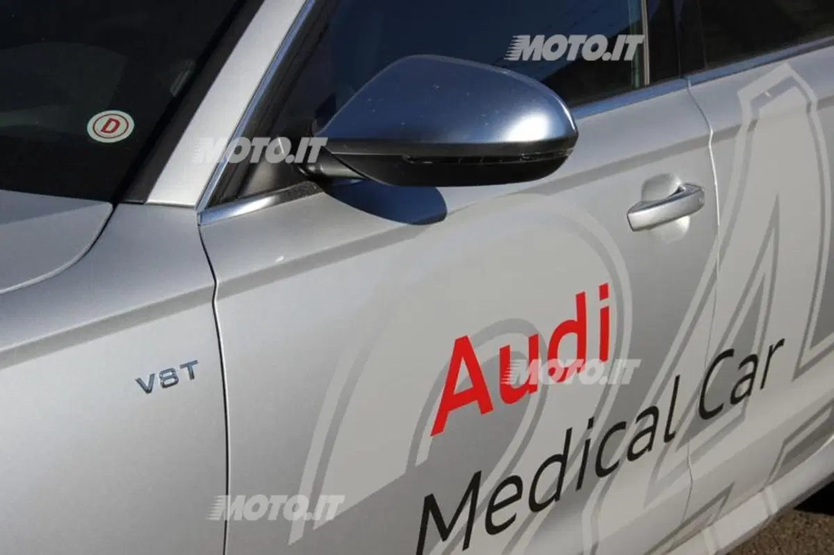 Audi RS5: la Safety car della 24 Heurs Moto a Le Mans (21)