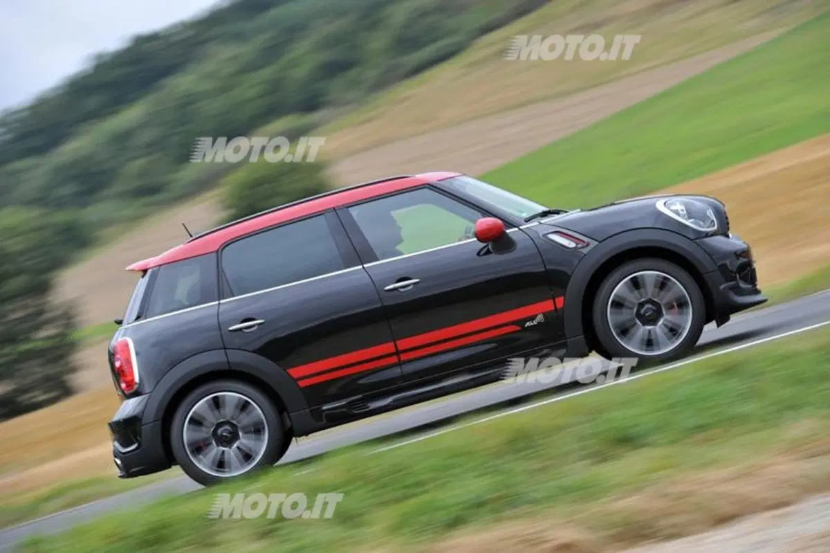 Mini Countryman John Cooper Works: listino prezzi (4)