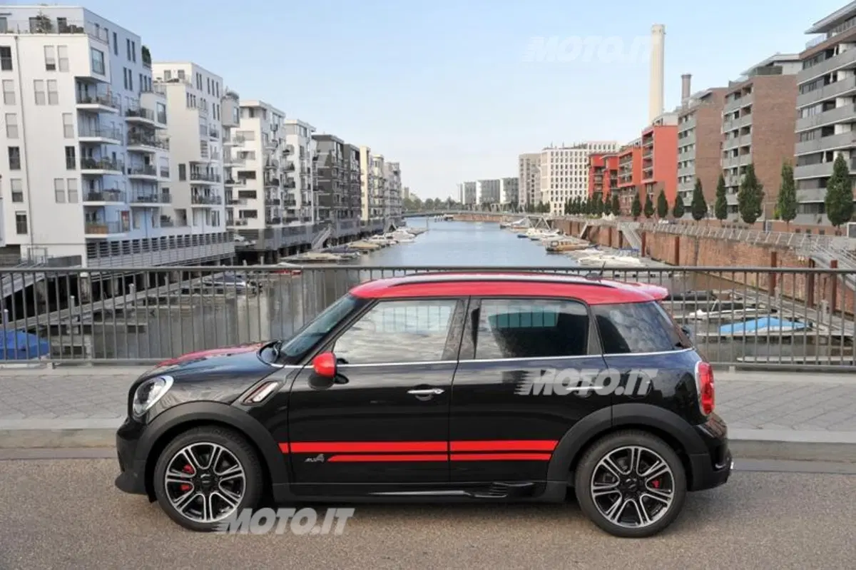Mini Countryman John Cooper Works: listino prezzi (11)
