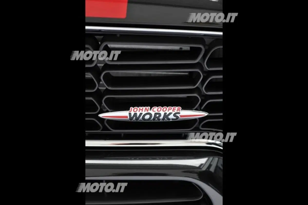 Mini Countryman John Cooper Works: listino prezzi (25)