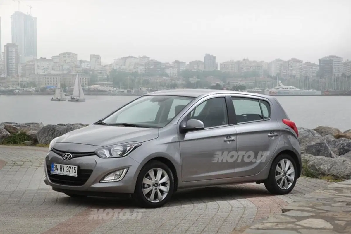 Hyundai i20 Blue Drive GPL (5)