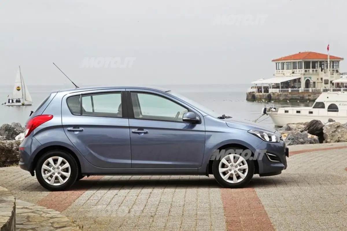Hyundai i20 Blue Drive GPL (7)
