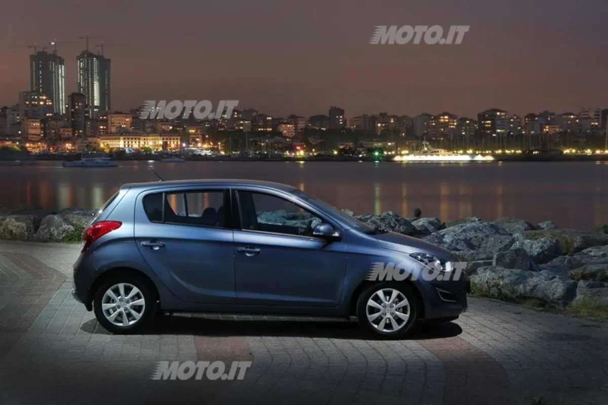 Hyundai i20 Blue Drive GPL (8)