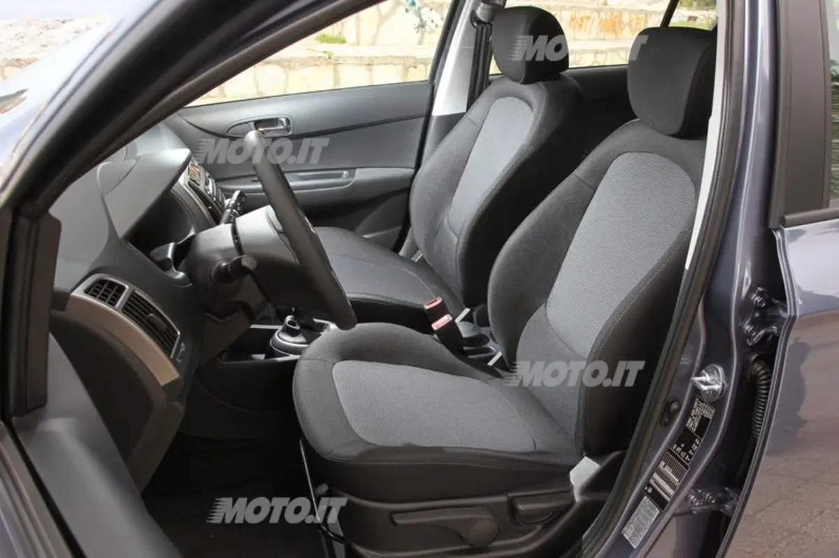 Hyundai i20 Blue Drive GPL (9)